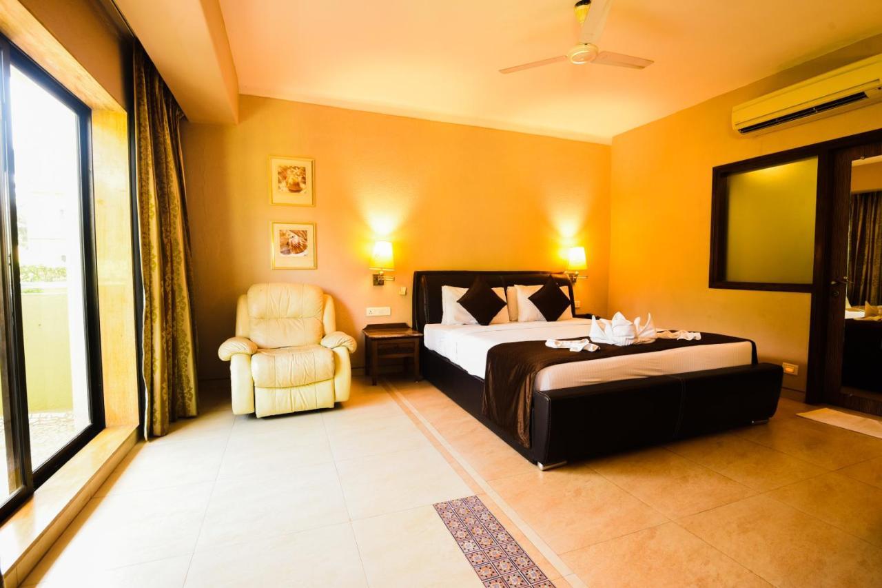 Neelam The Glitz Hotel Calangute Exterior photo