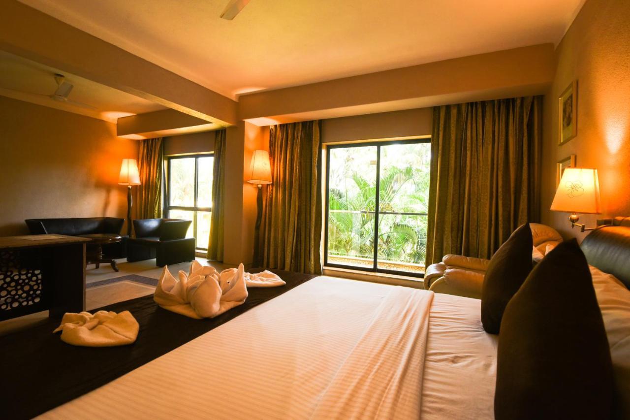 Neelam The Glitz Hotel Calangute Exterior photo